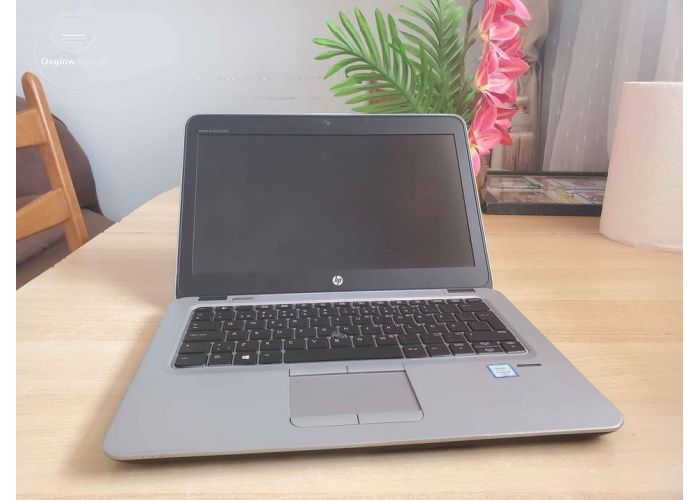 HP Elitebook core i5 ( 820 G3 )