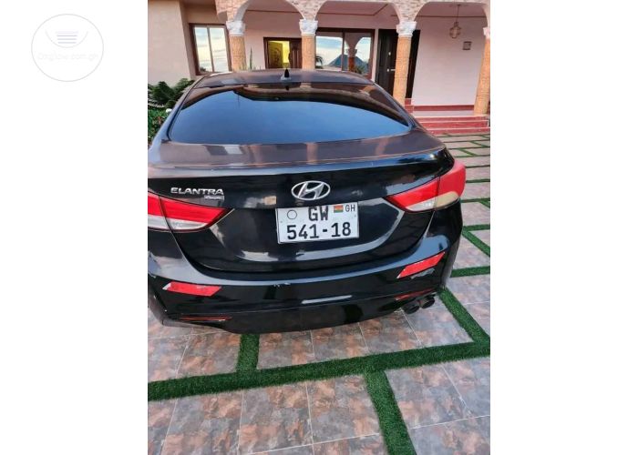 Hyundai Elantra 