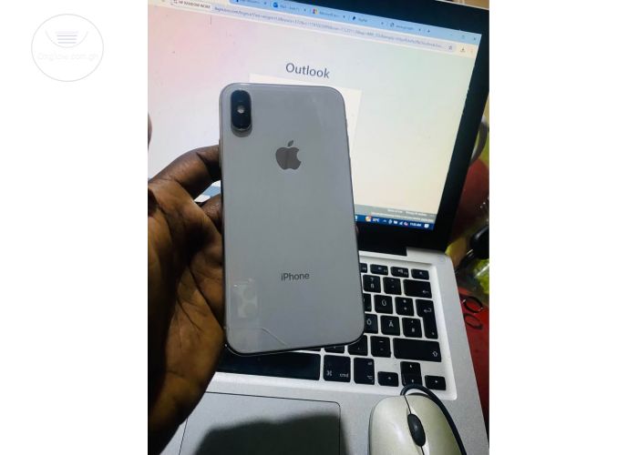 iPhone X