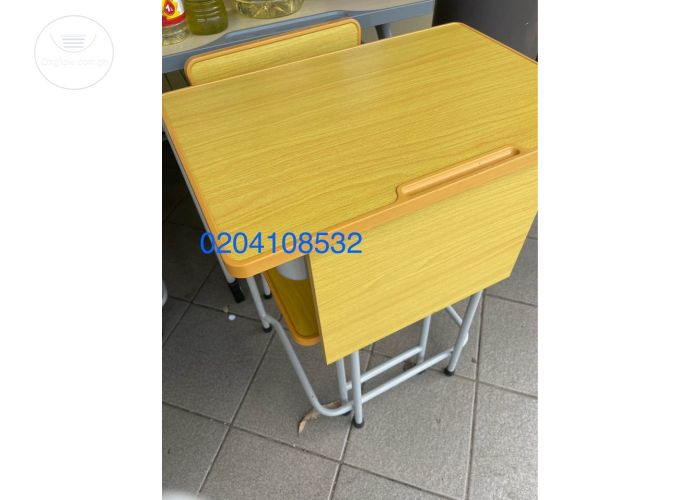 Kids tables and chairs
