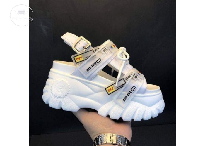 Ladies sandals