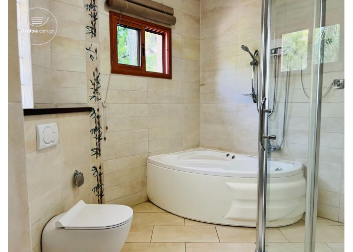 Luxury 4 Bedroom House
