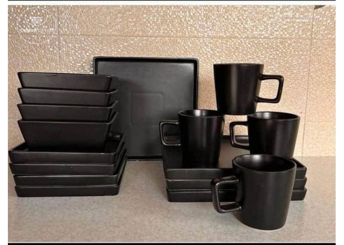 Matte black Dinnerware set