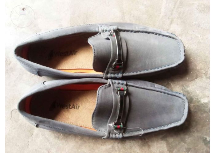 Men's Casual / Dress Shoes good for all occasions.