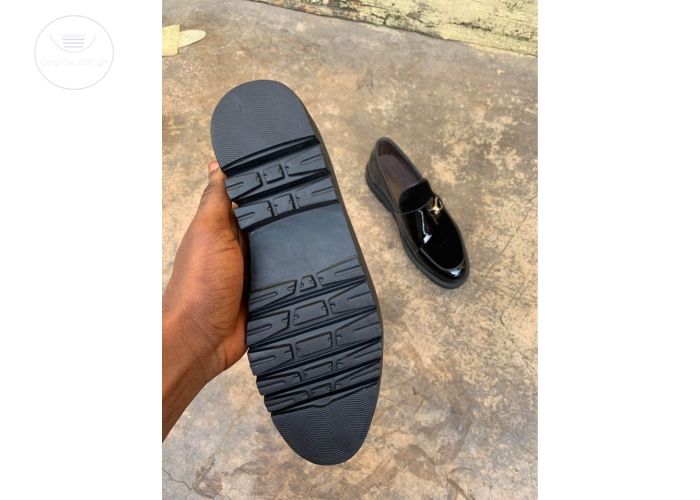 Men shoe