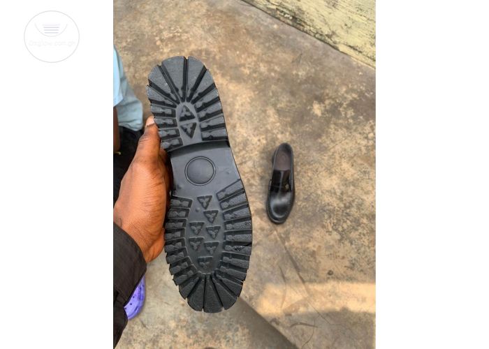 Men shoe