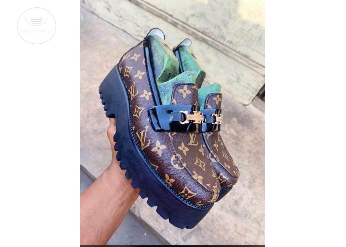 Men shoe