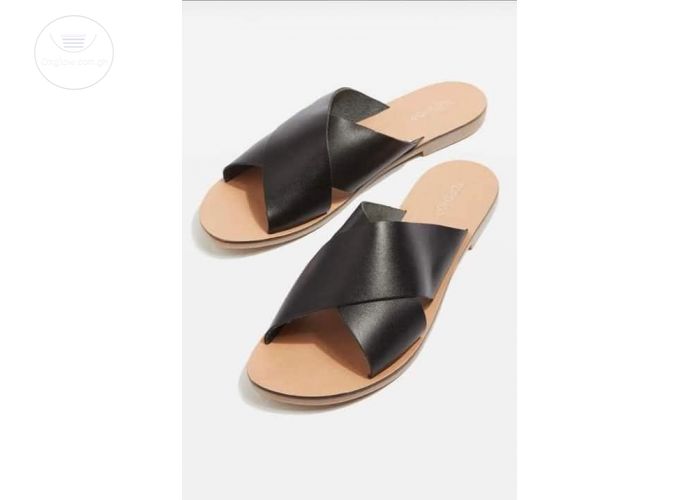 Men slippers 
