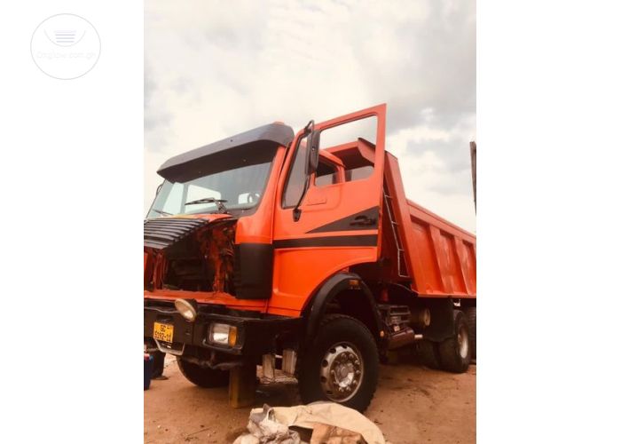 Mercedes Benz Double Axle 
