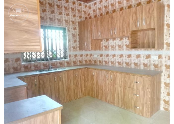 New 4 Bedrooms House