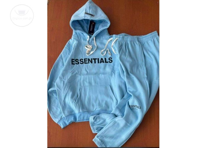 NEW ESSENTIALS TOP AND DOWN