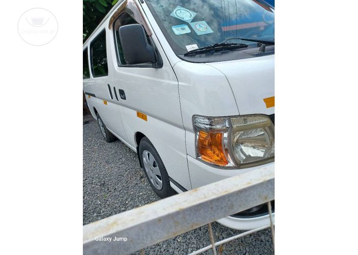 NISSAN URVAN 