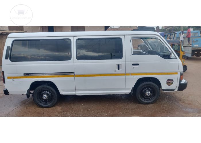 Nissan Urvan