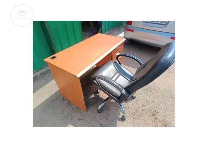 Office chairs and table