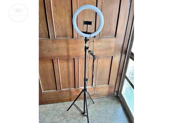 Ring light brand new and quality bulb display