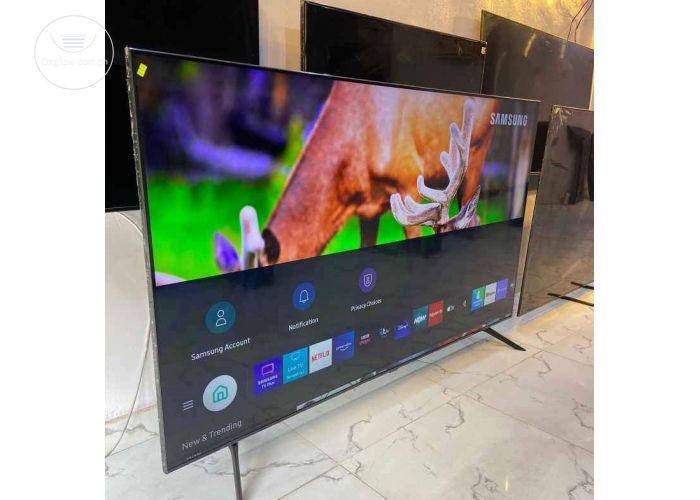 Samsung crystal UHD TV 75 inches