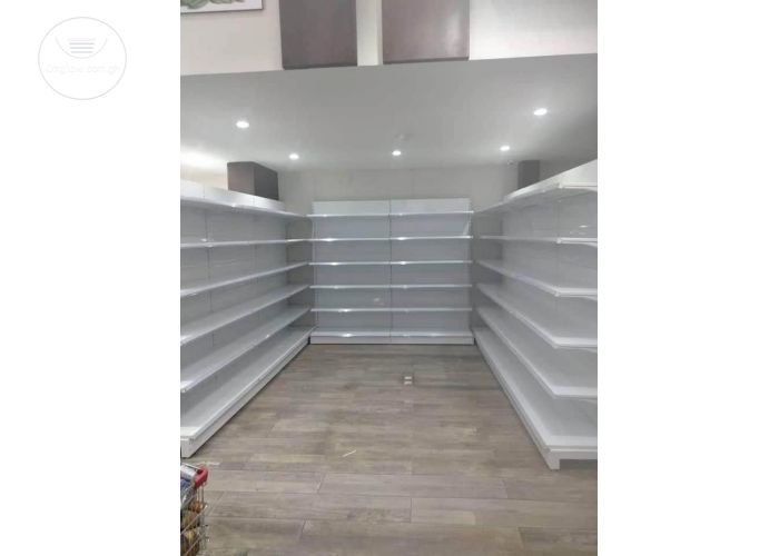 SHELVES & GONDOLAS