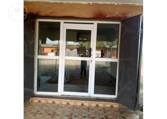 SHOPS/OFFICE SPACES FOR RENT OPPOSITE ANTIS LIMITED POKUASE-MAYERA BRANCH