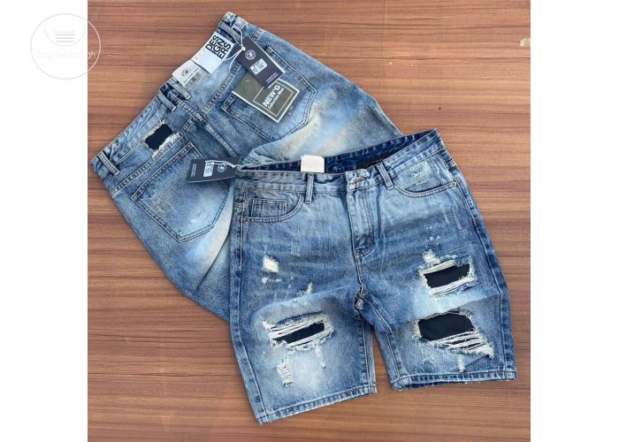Short jeans