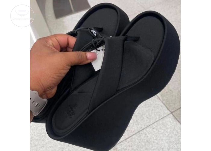 SLIPPERS