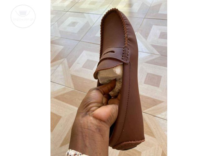 Strong leather sebaco
