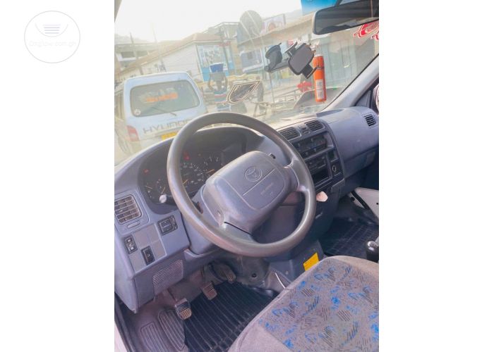 Toyota hiace