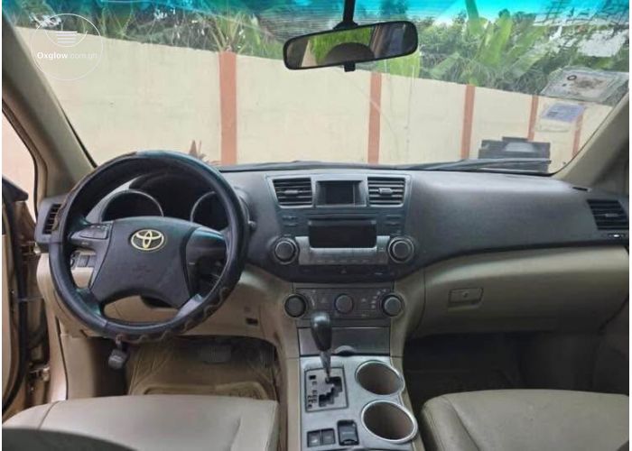 TOYOTA HIGHLANDER V6