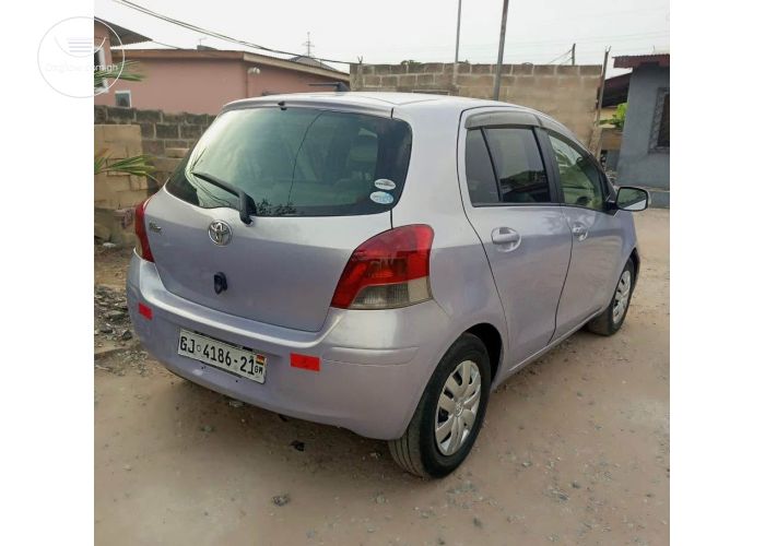 Toyota vitz 4 plugs