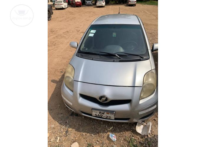 Toyota vitz 4 plugs