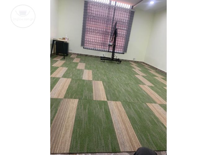 Woolen tile carpet