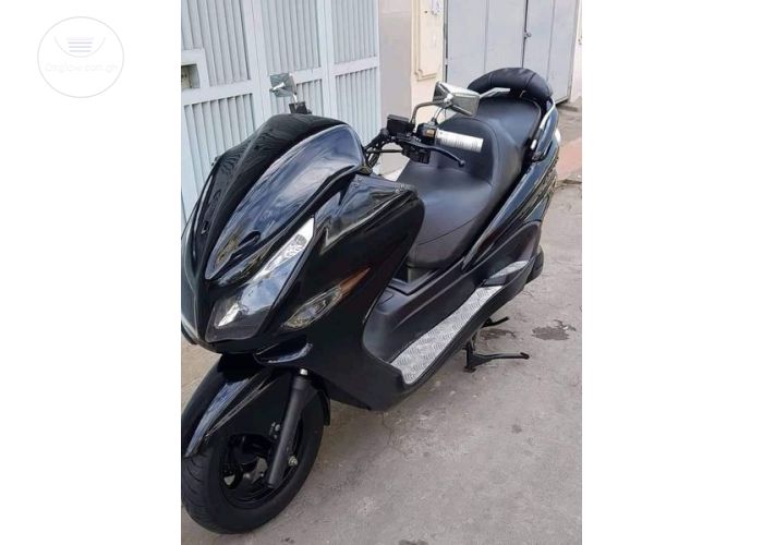Yamaha Majesty Motorbike