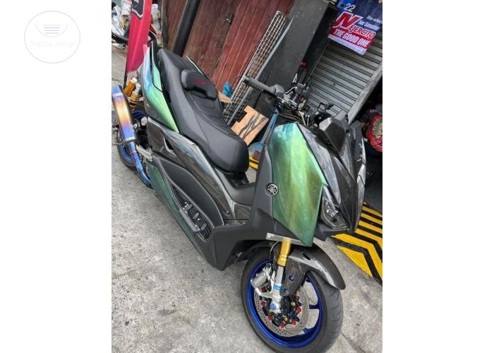 Yamaha XMax 300cc Motorbike