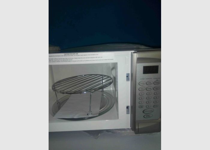 Sainsbury microwave with grill