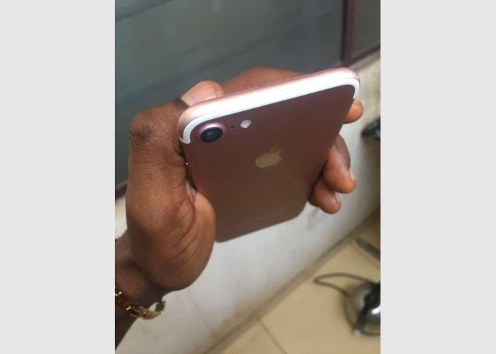 iPhone 7 Factory Unlocked