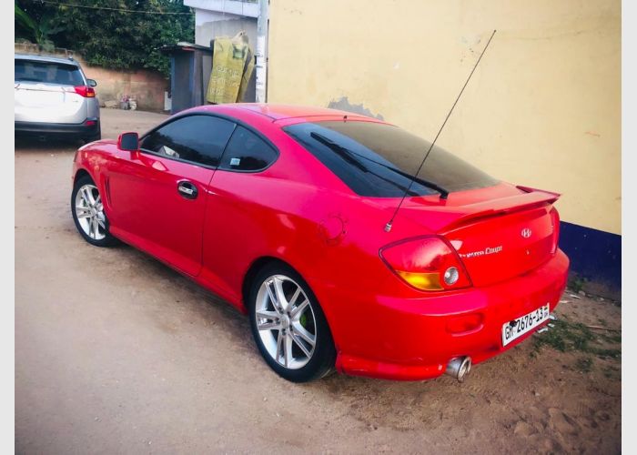  Hyundai Tiburon Coupe  2009