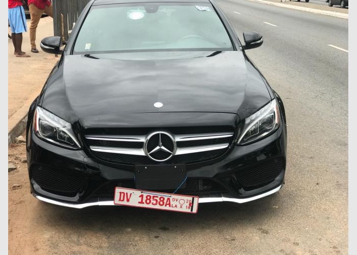  2017 Mercedes Benz