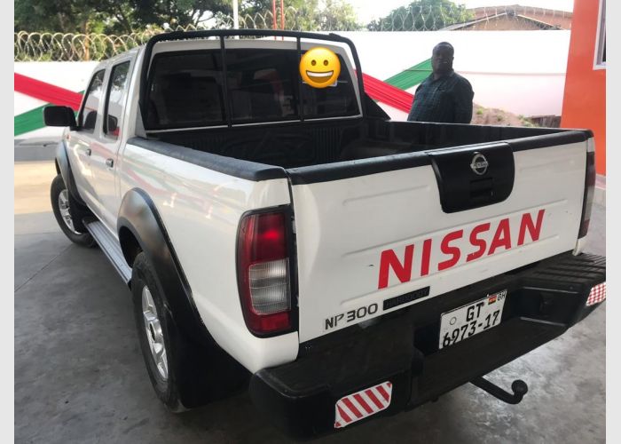Nissan hardbody 2017