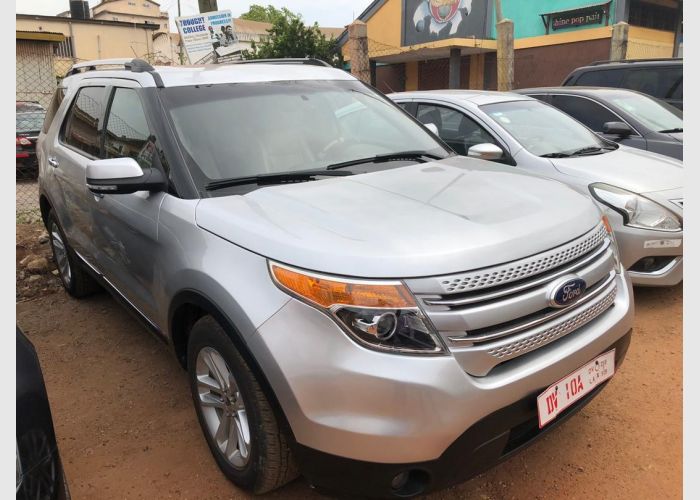 2015 Ford Explorer
