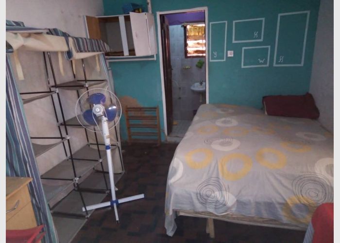  Single room self-contained for rent at lapaz