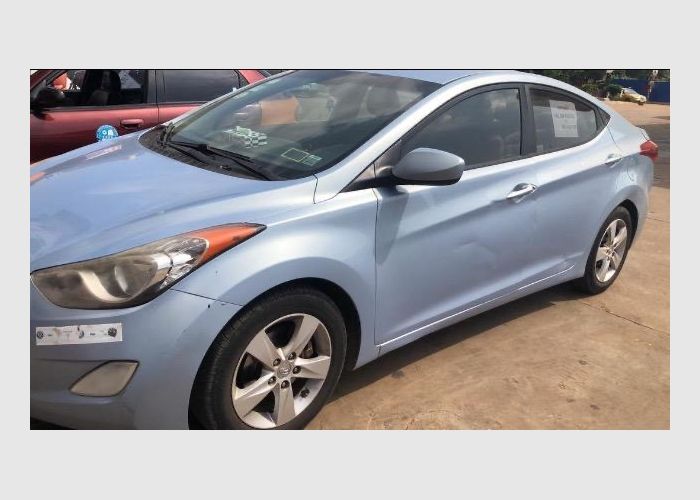  Hyundai Elantra 2012