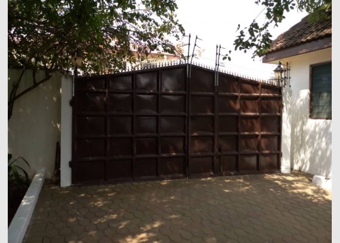 5 bedroom house for sale