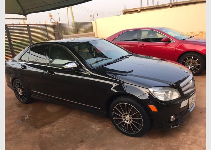 2010 Mercedes Benz C300