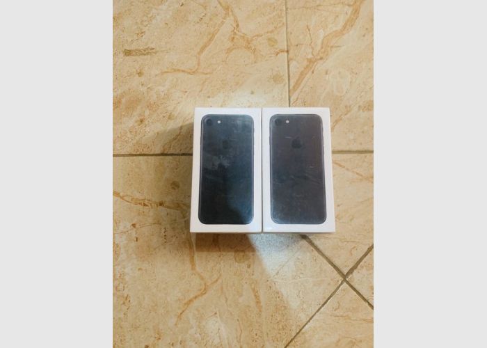 Apple IPHONE 7 For sale