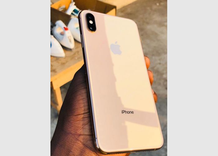 iPhone Xs For sale