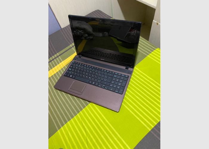  Acer  core i3 Laptop