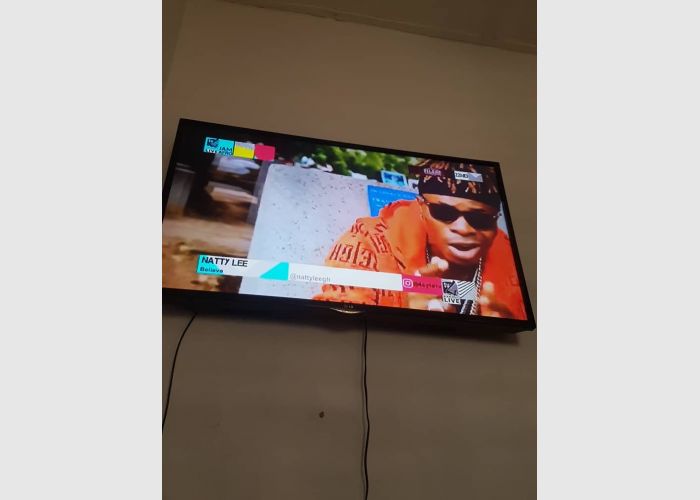 LG TV for sale