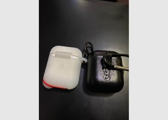  Apple AirPod 1 & 2 for sale