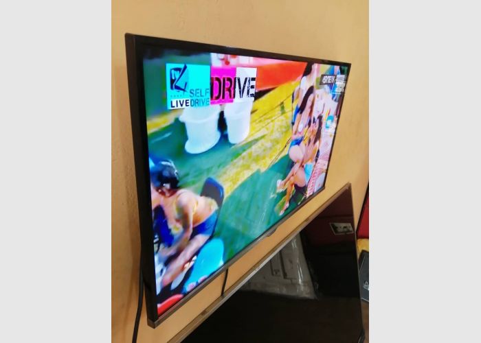 Samsung 32 inches TV for sale