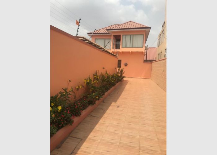  Executive 3 Bedroom House for rent