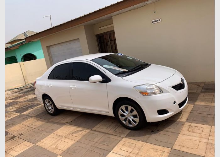  2010 Toyota Yaris